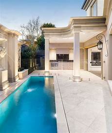 Tumbled Travertine Tiles
